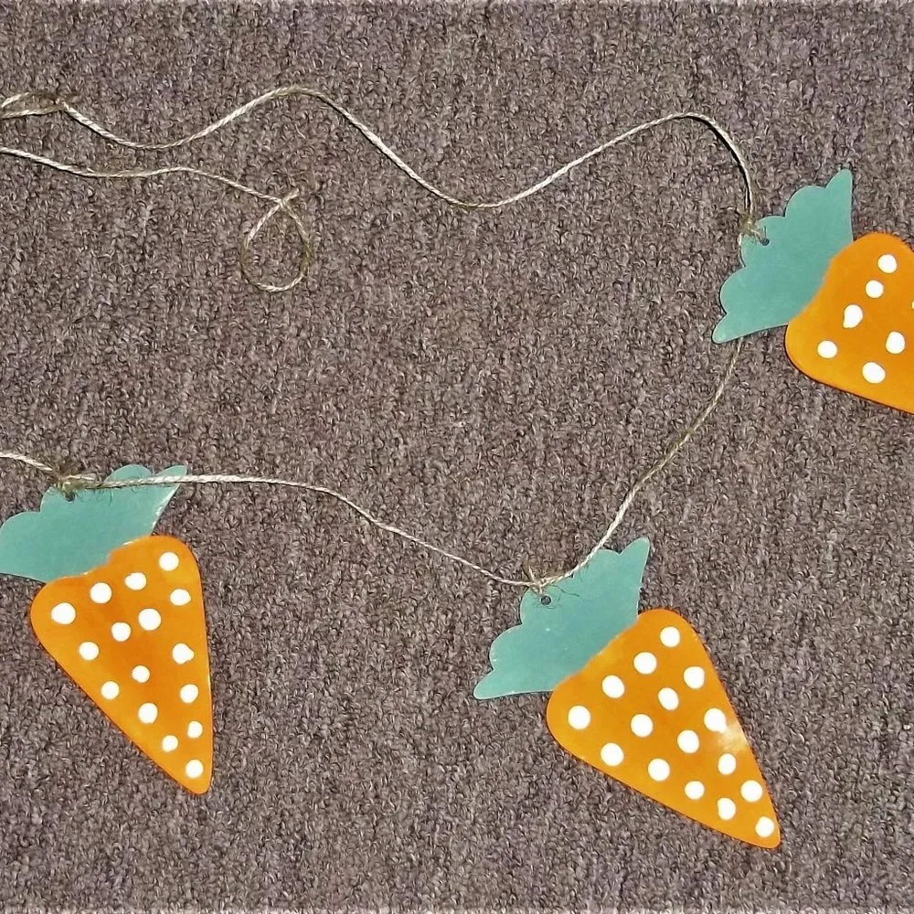 NEW Farmhouse Easter orange carrots white dots garland 39